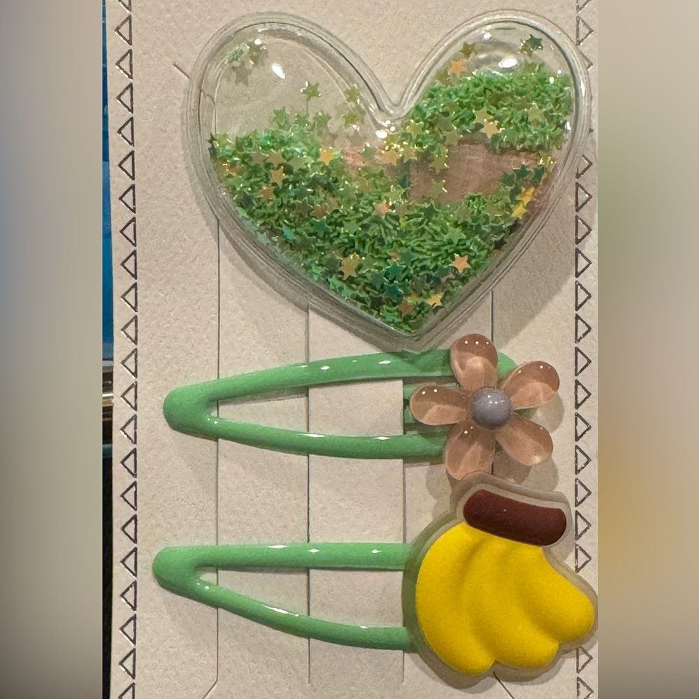 Girls Set of 3 Hair Clips Puffy Heart Banana